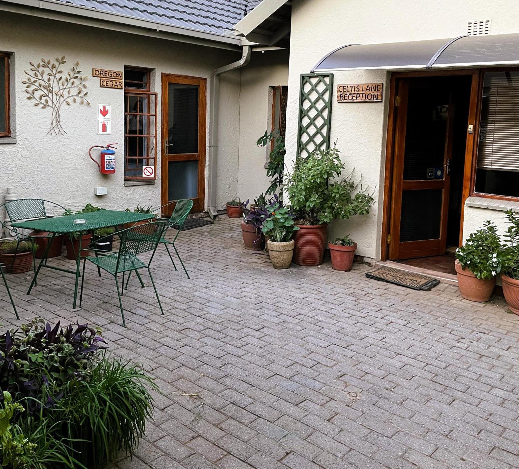 Celtis Lane Guest House Boksburg Extérieur photo