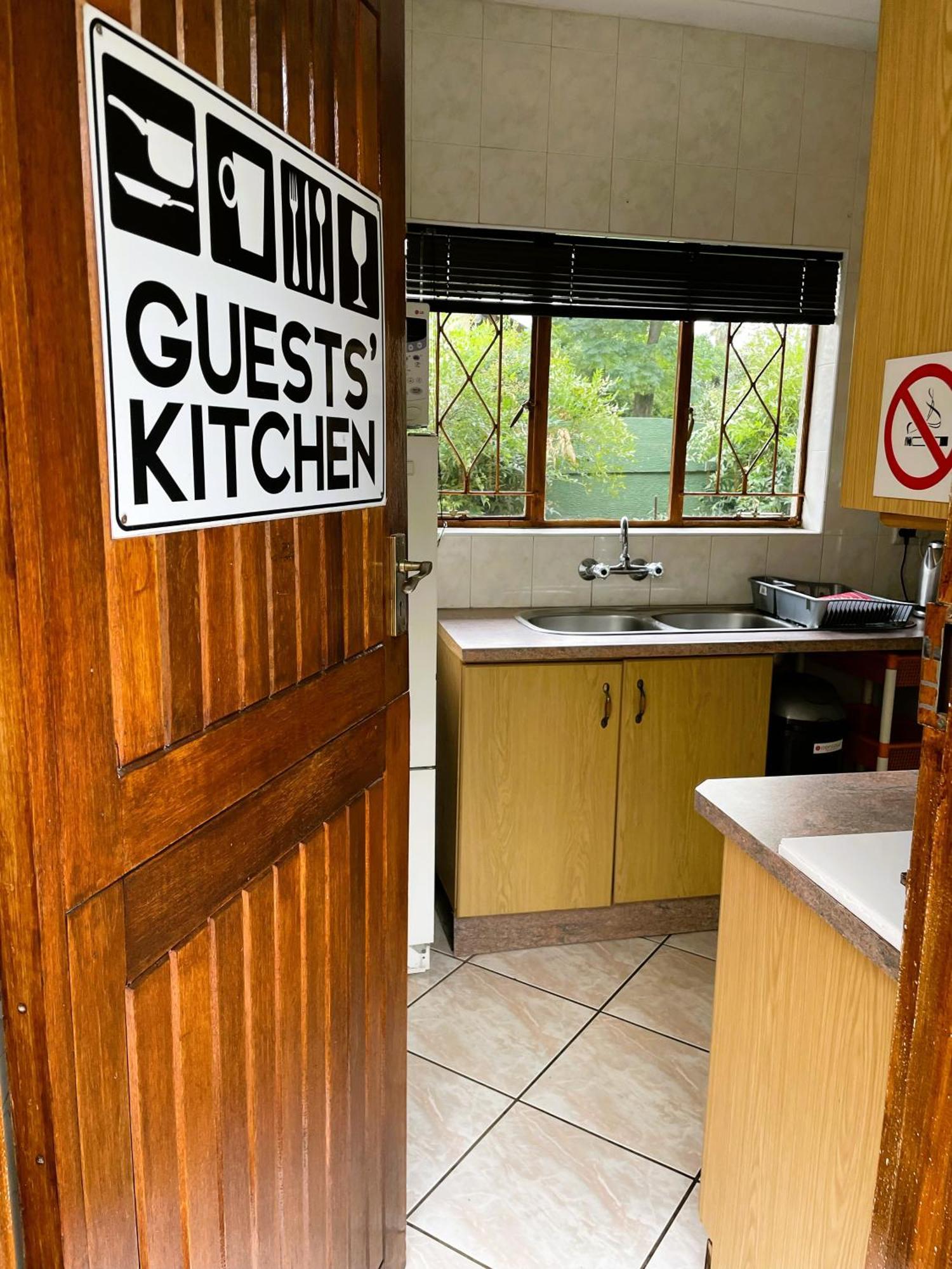 Celtis Lane Guest House Boksburg Extérieur photo