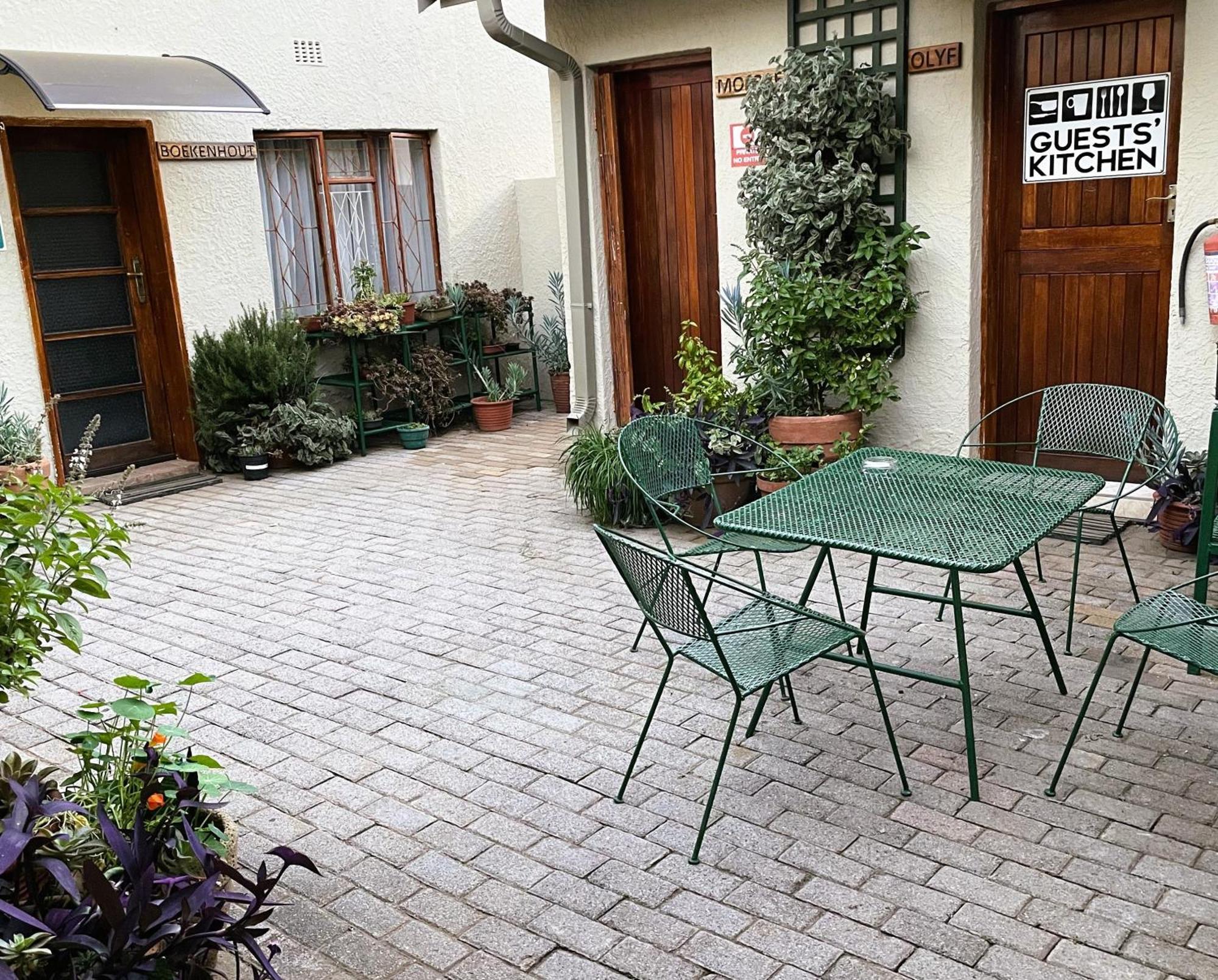 Celtis Lane Guest House Boksburg Extérieur photo