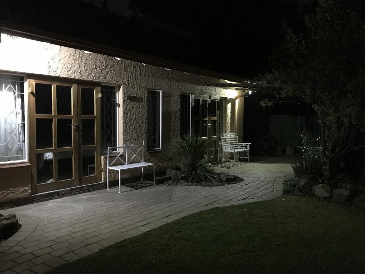 Celtis Lane Guest House Boksburg Extérieur photo